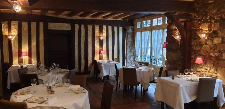 Restaurant romantique au charme d'antan Rochefort-en-Yvelines